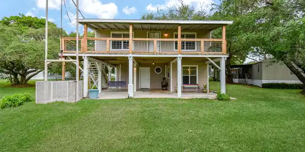 1551 Bayview Drive