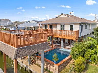 5 S Sandpiper Street