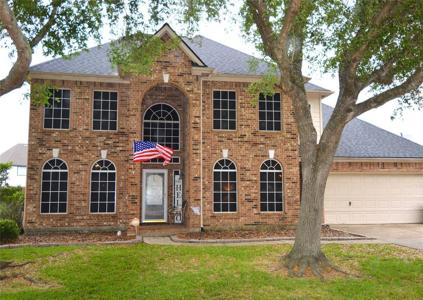 5211 Cove Creek