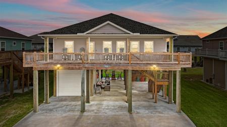 976 Albatross Lane