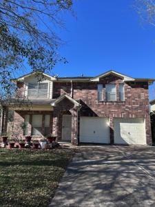 5815 SE Red River Drive