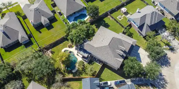1602 Old Orchard Lane