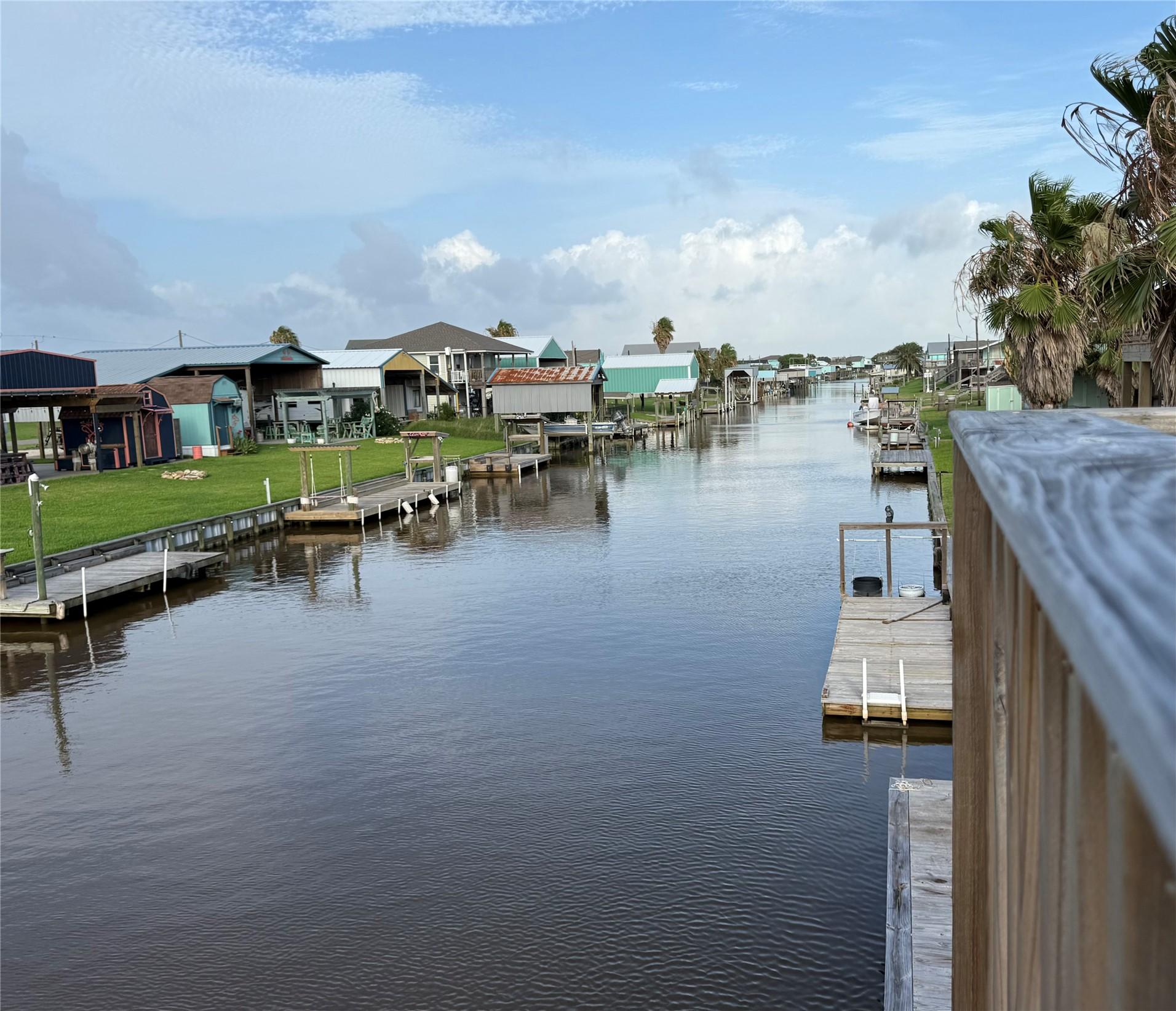 Image 3: Canal looking West toward exit to ICW and East Mat