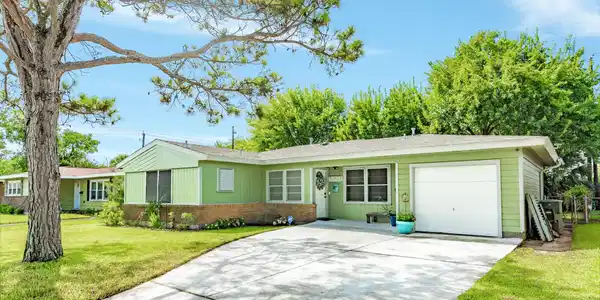 117 Tuna Street