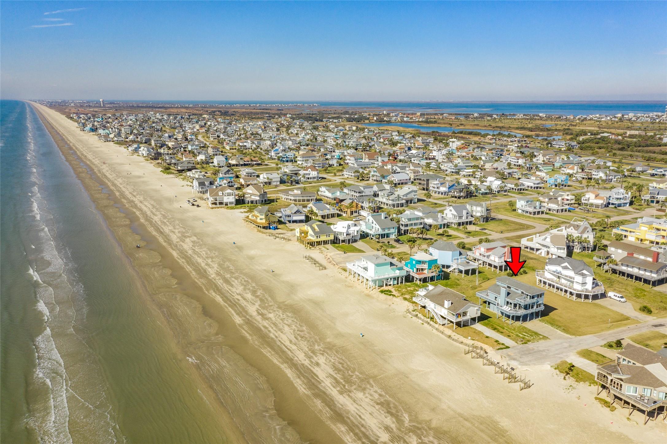 Image 4: Just like beachfront living.