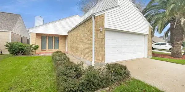 44 Campeche Circle