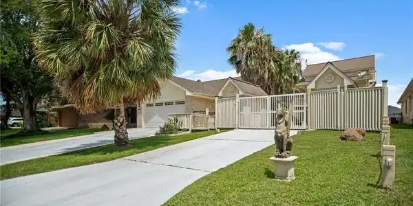 117 E Harbor Drive