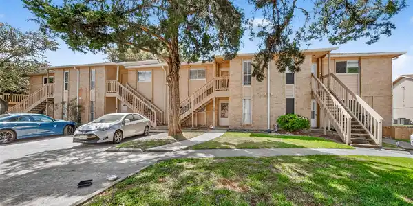 1505 Ward Road