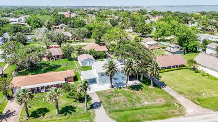 204 S Bay Boulevard