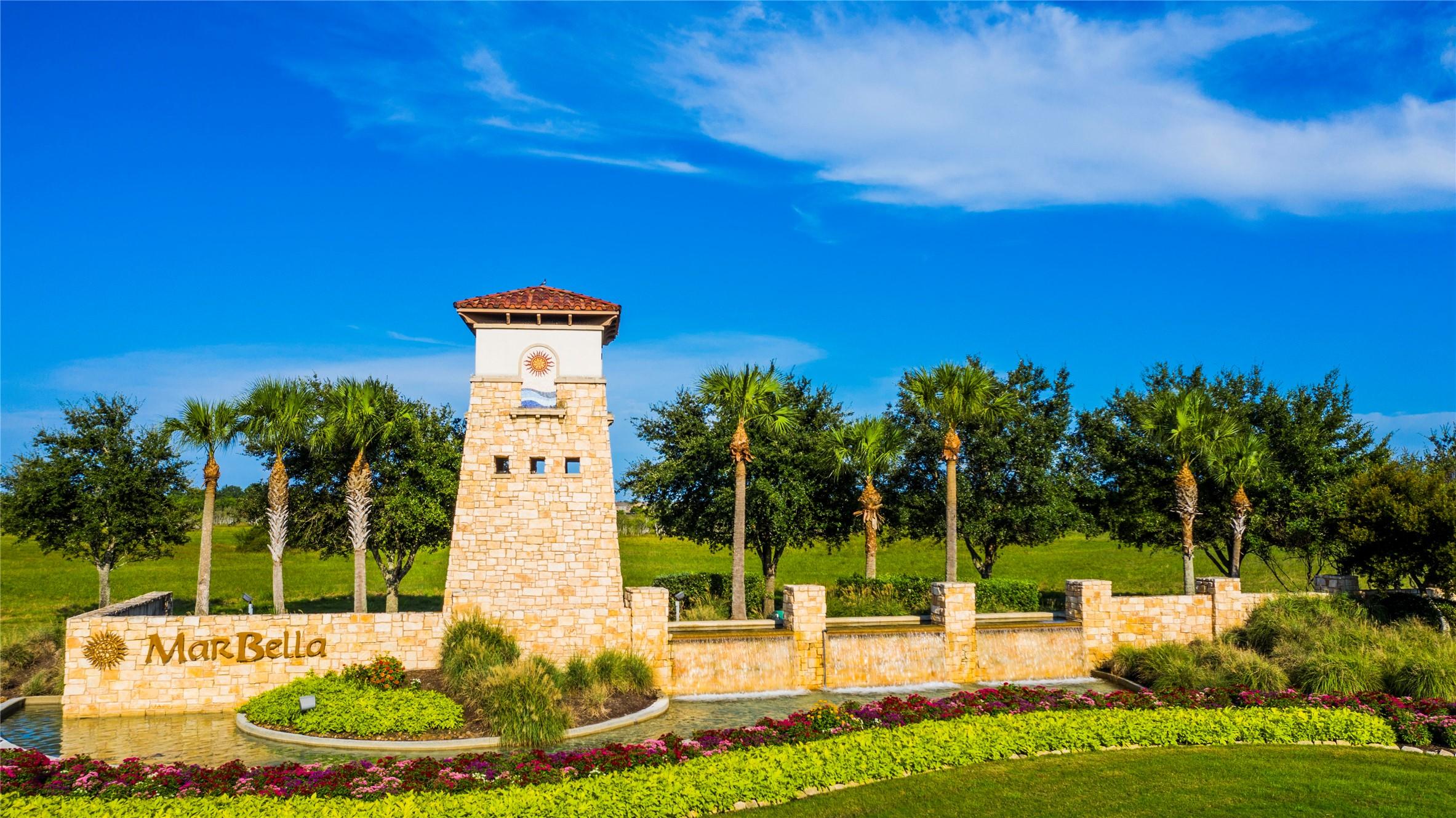Image 2: Mar Bella is a master planned community with lakes