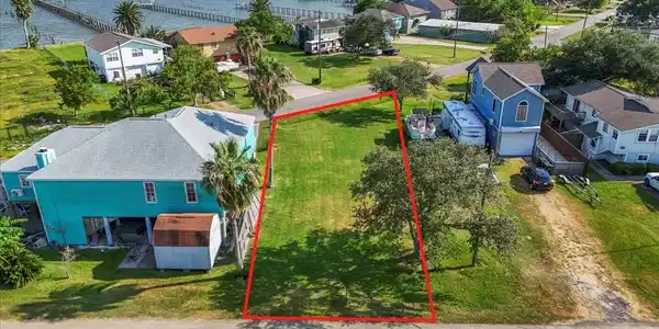 Lot 18 Avenue N