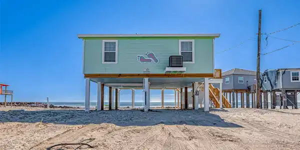 1115 White Cap Drive