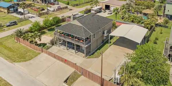 939 8th Street