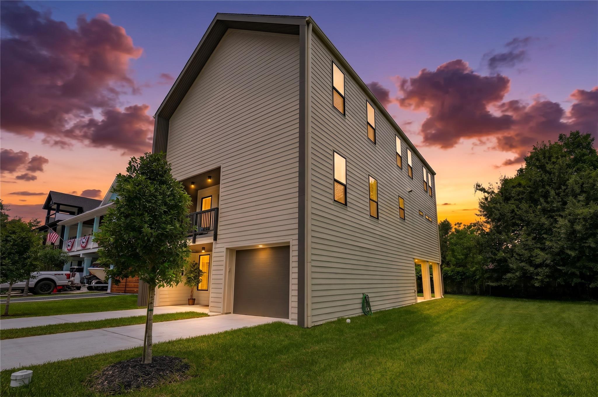 Image 4: Side elevation with tons of windows for natural li