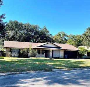725 Westwood Drive