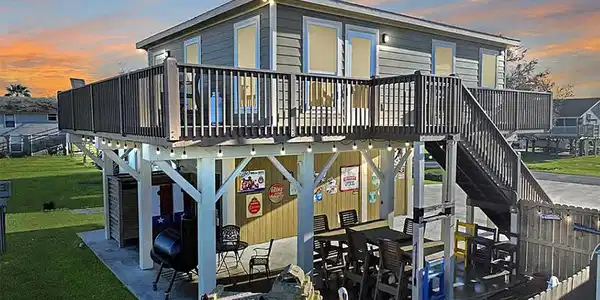 1322 Bahama Lane