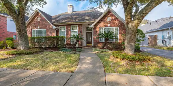 1615 Evergreen Lane