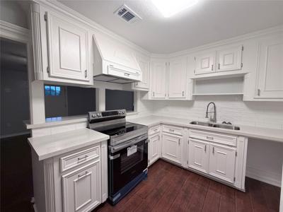 1003 W 12th Street