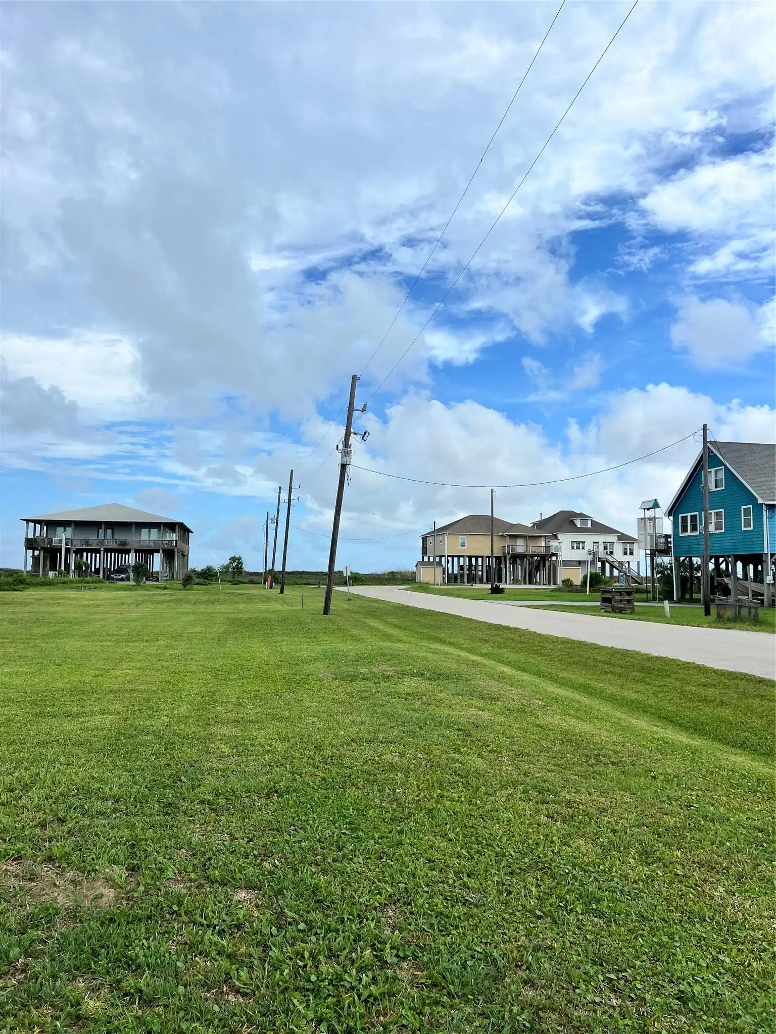 Image 1: Huge Lot close to West end of Bol&iacute;var Peninsula