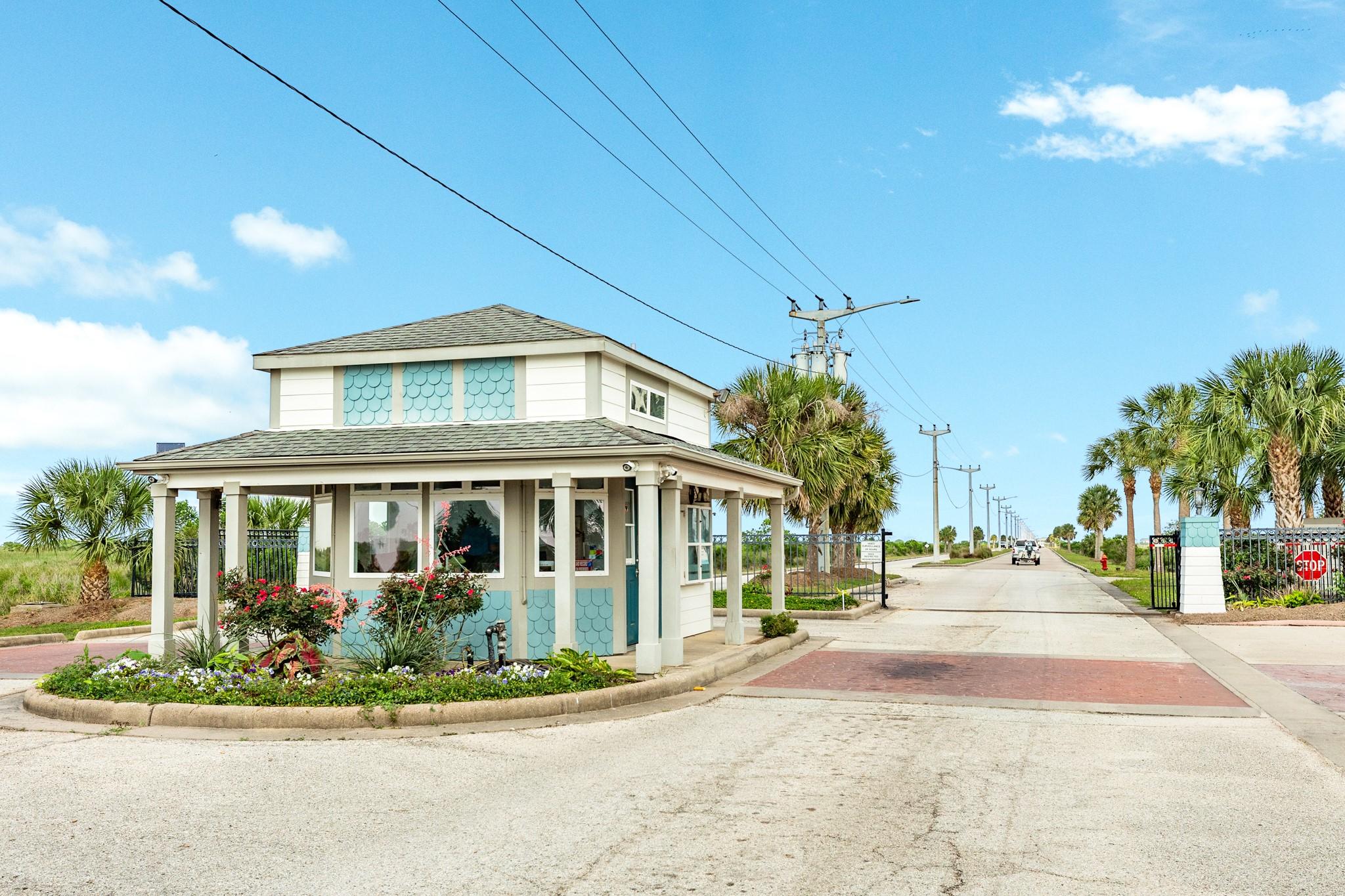 Image 2: 21 Big Torch is located on a quiet corner lot with