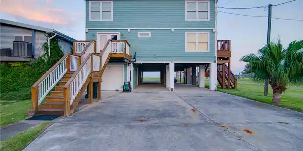 Image 3: Coastal Charm with Panoramic Bay Views!