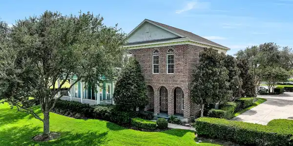 6 Barque Lane
