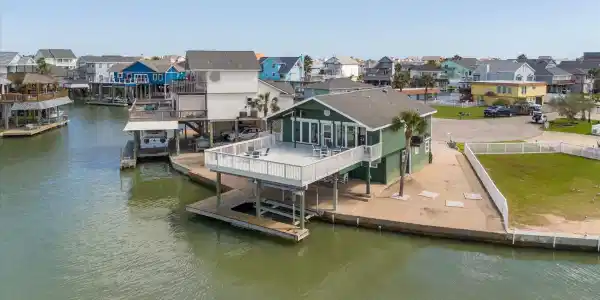 427 Tahiti Road