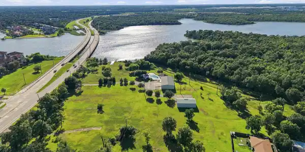 2904 Red Bluff Road