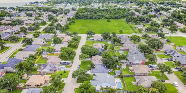 Image 2: Another arial view showing neighborhood