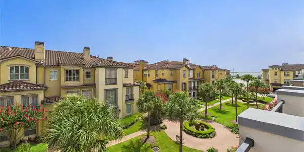 22 Tassia Lane
