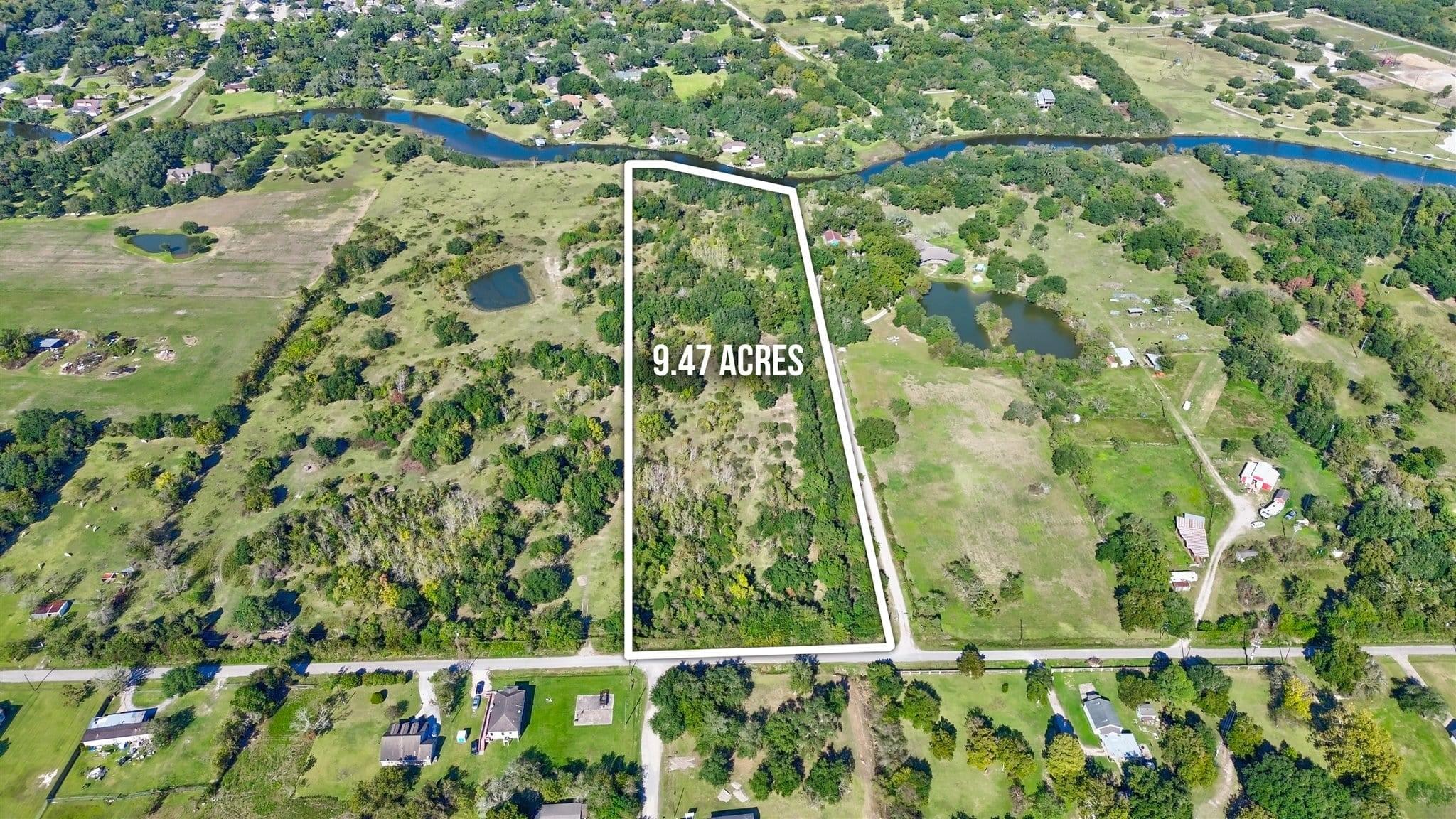 Image 3: 0 Terrebonne - 10 Acres neighboring lot also for s