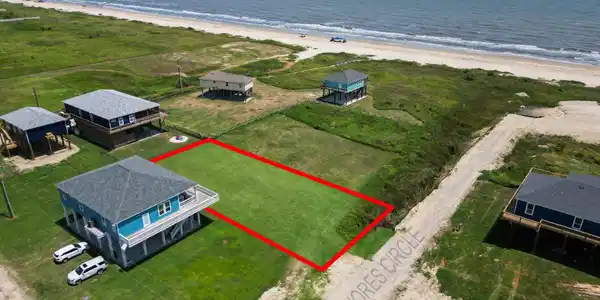 514 Caplen Shores Circle