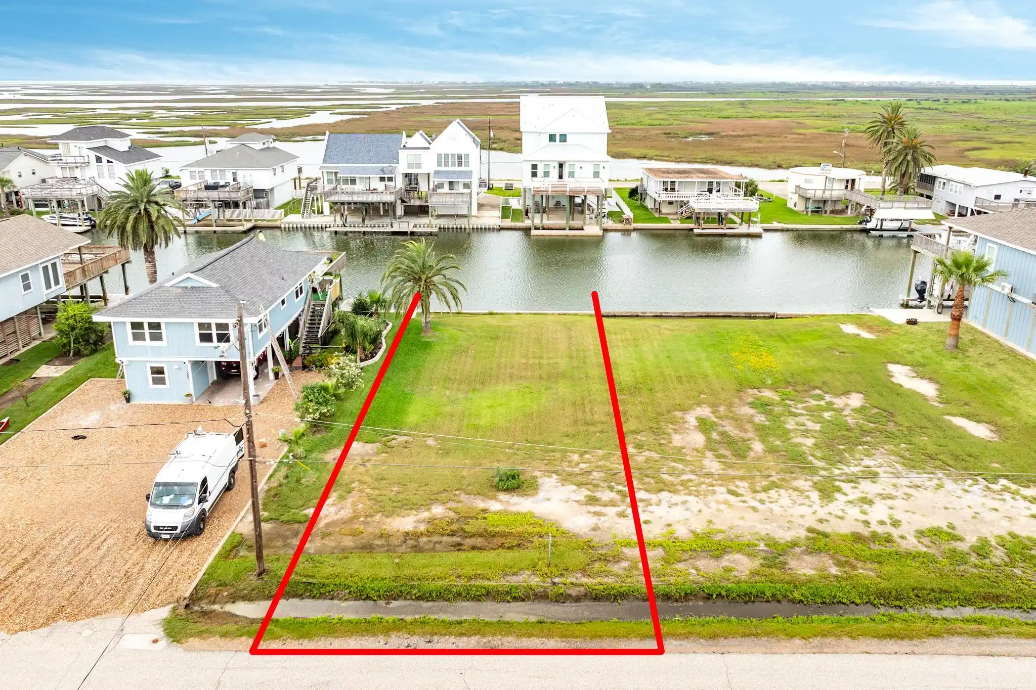 Image 1: Lot is 93 ft on the canal