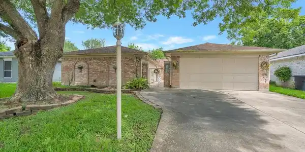 855 Silverpines Road