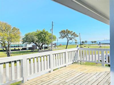532 Bayshore Drive