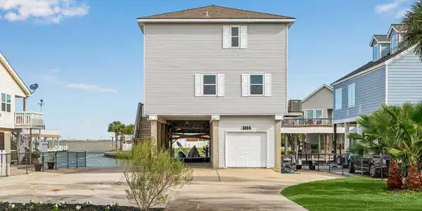 1814 Tiki Drive