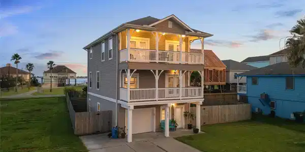 Image 3: Large balconies with amazing sunset views! Fenced