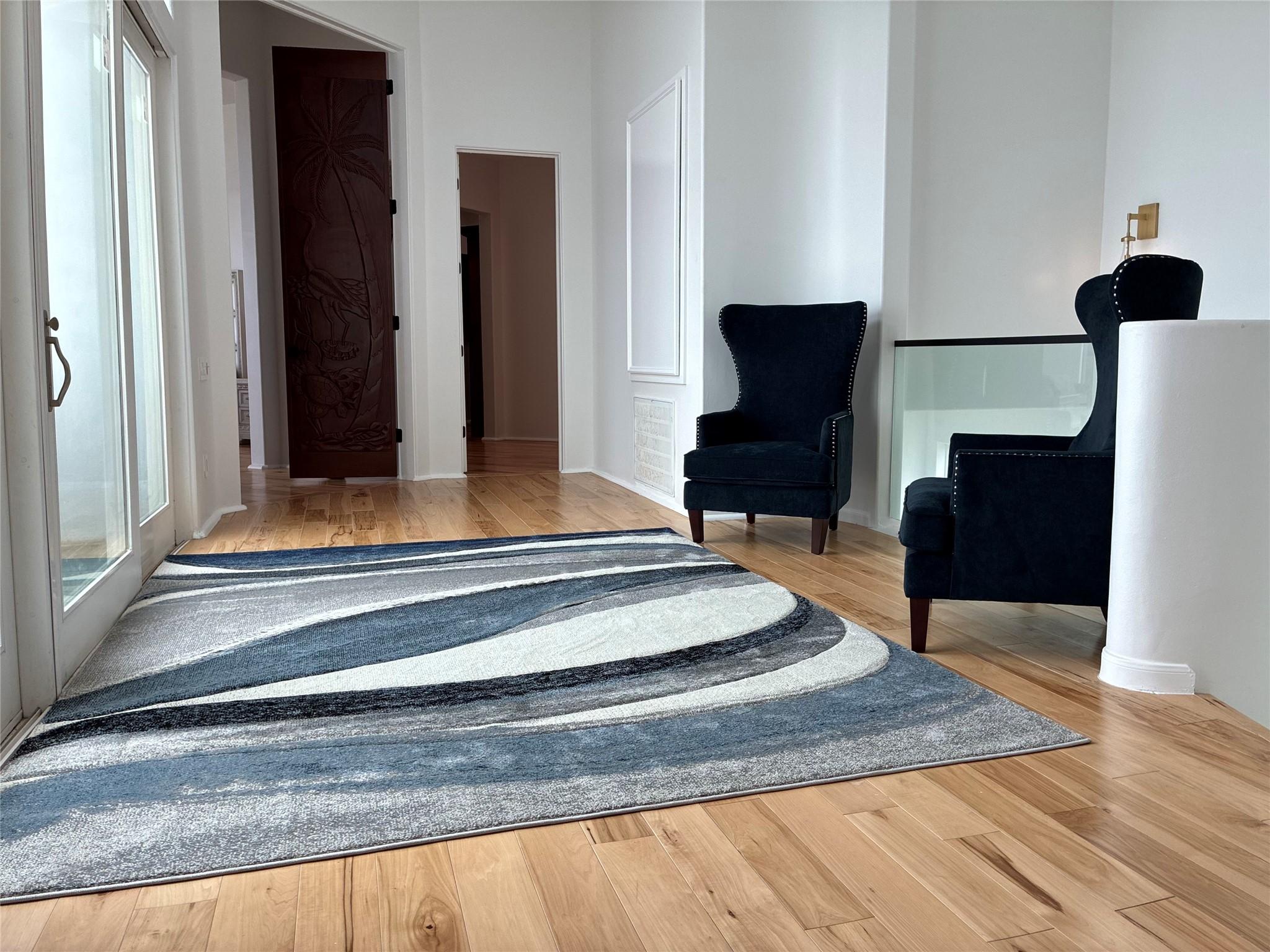 Image 2: Sitting Room-looking over 3 Floor Balcony & Ocean