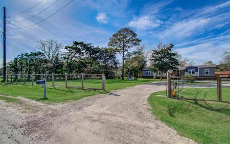 1402 Maley Road