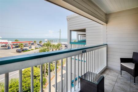 6102 Seawall Boulevard