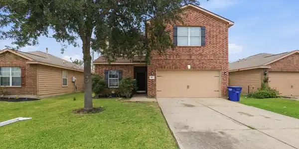 915 Paradise Road