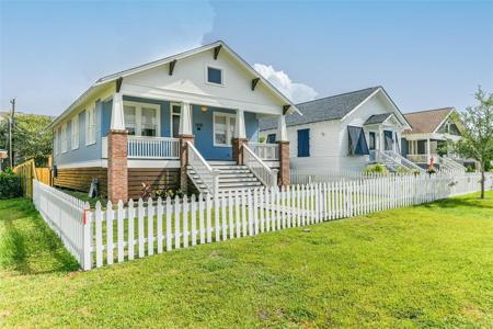 2620 Avenue M 1/2