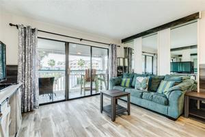 6102 Seawall Boulevard