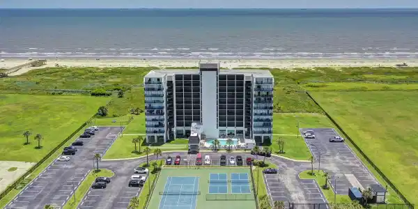 415 E Beach Drive