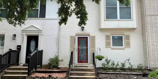 18204 Heritage Lane