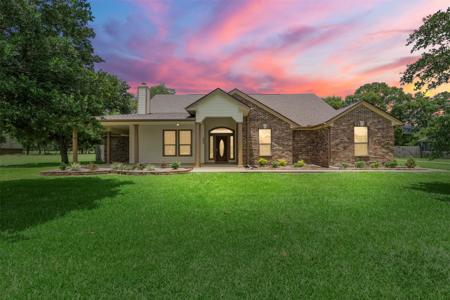 222 Bay Oak