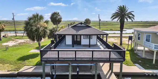 4907 Jolly Roger Road