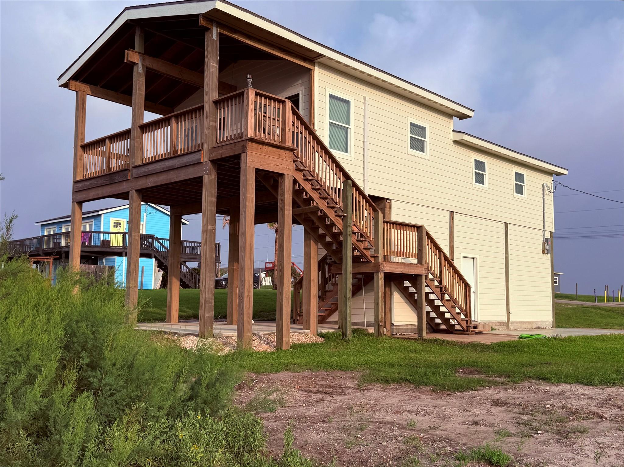 Image 4: House view on East Side