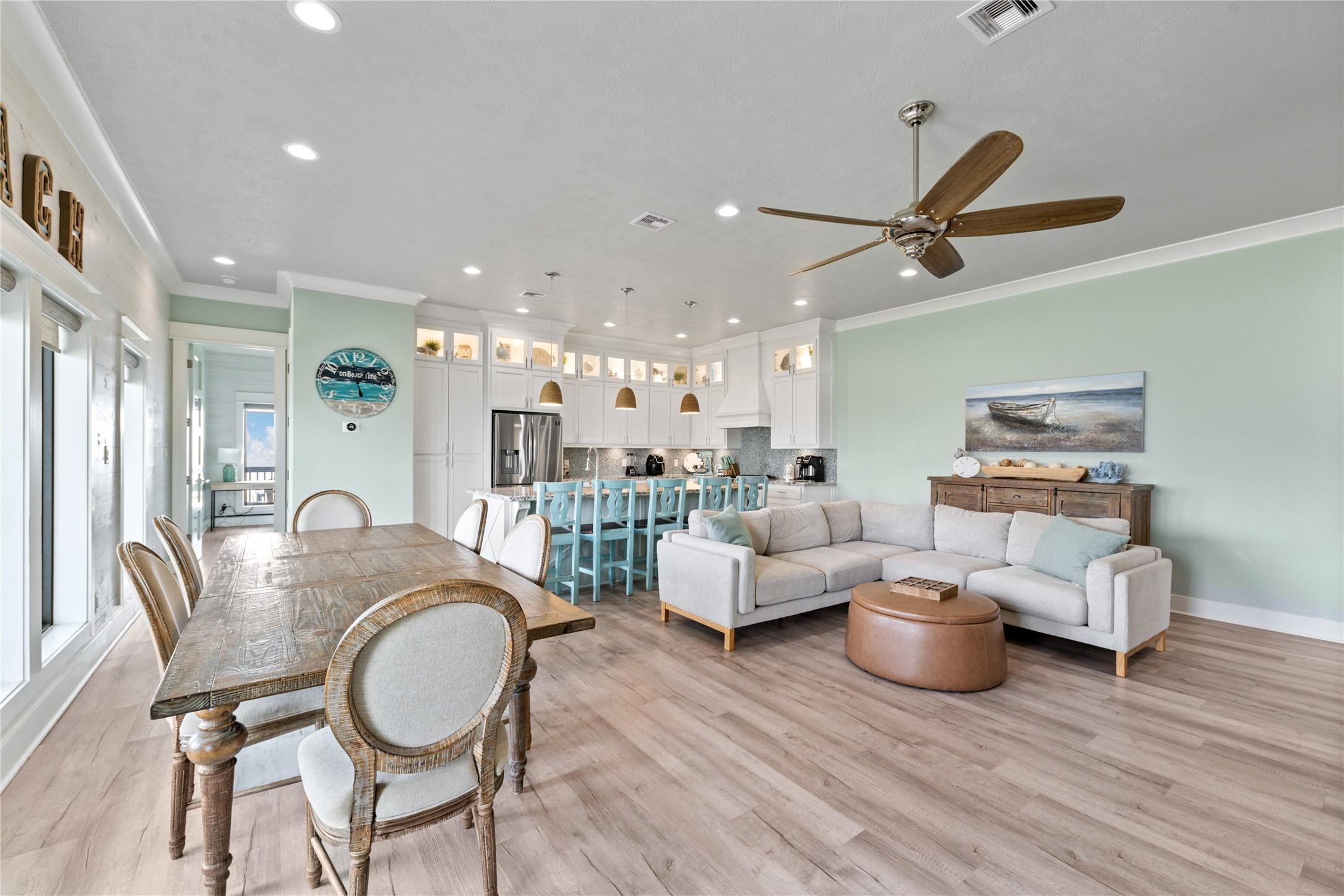 Image 1: Spacious and airy with natural light pouring in&mdash;co