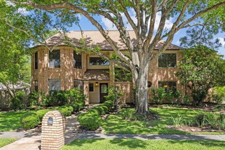 1802 Raintree Circle